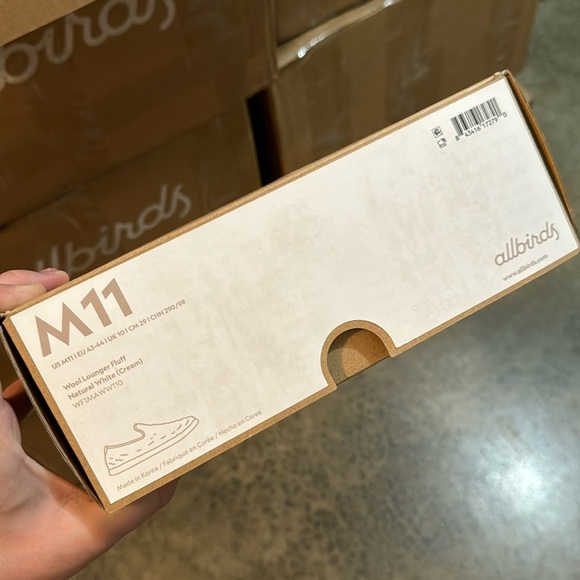 Men’s allbirds Wool Lounger Fluffs in Natural White with Cream Sole - Picture 9 of 11